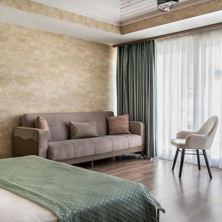 Castle Franco Suites Istanbul Exterior photo