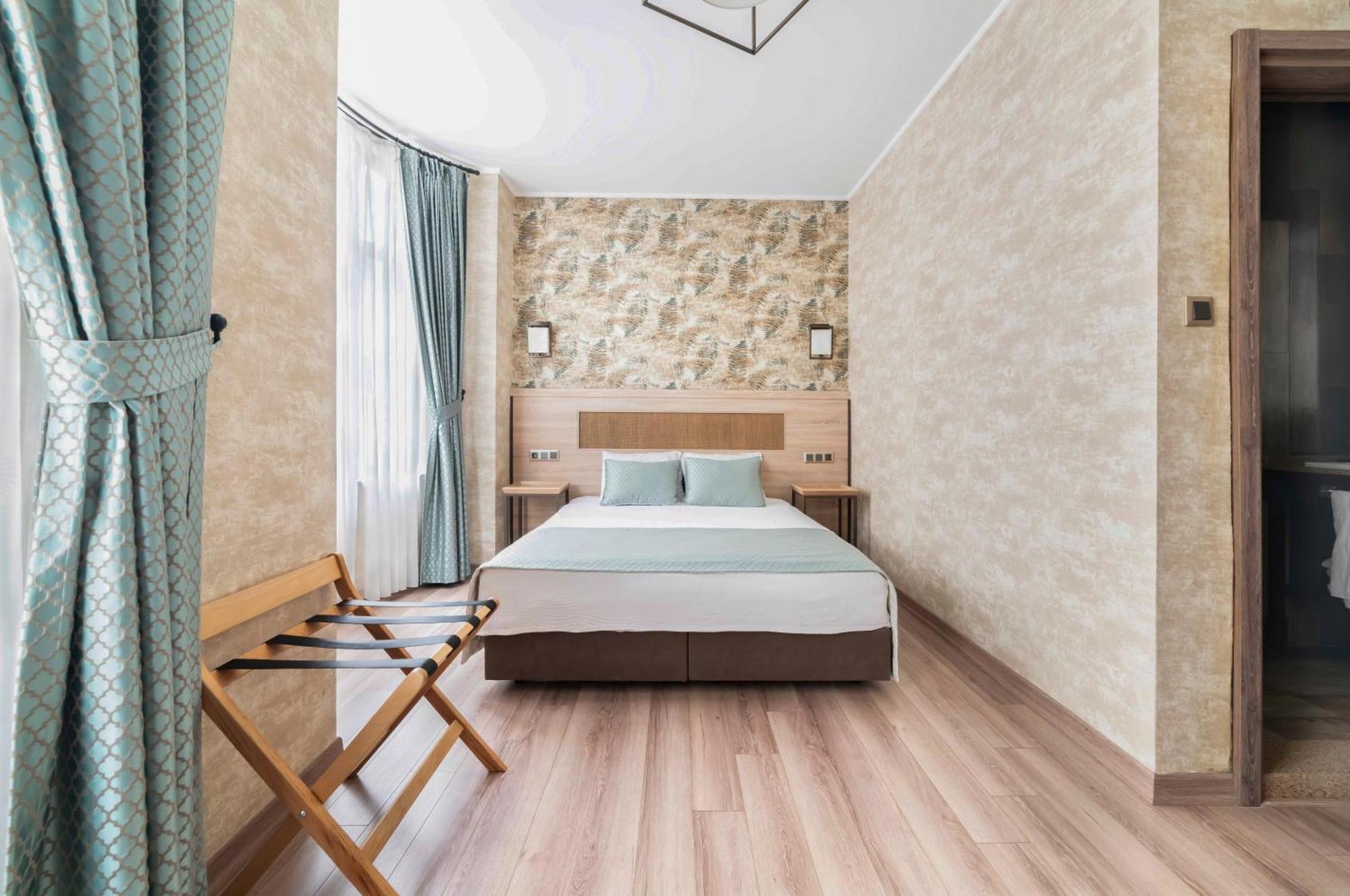 Castle Franco Suites Istanbul Exterior photo