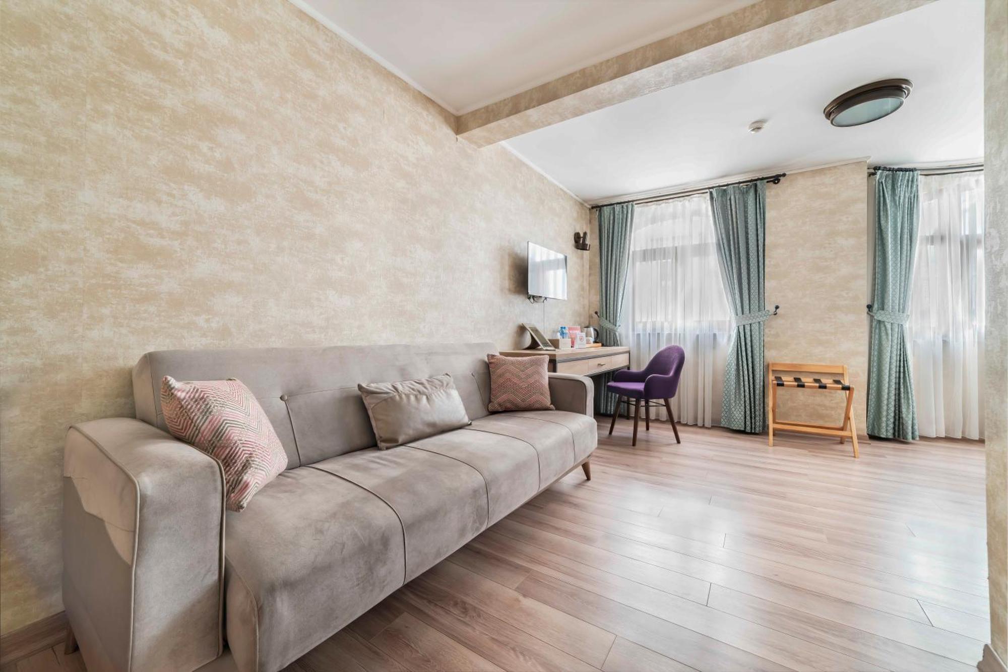 Castle Franco Suites Istanbul Exterior photo